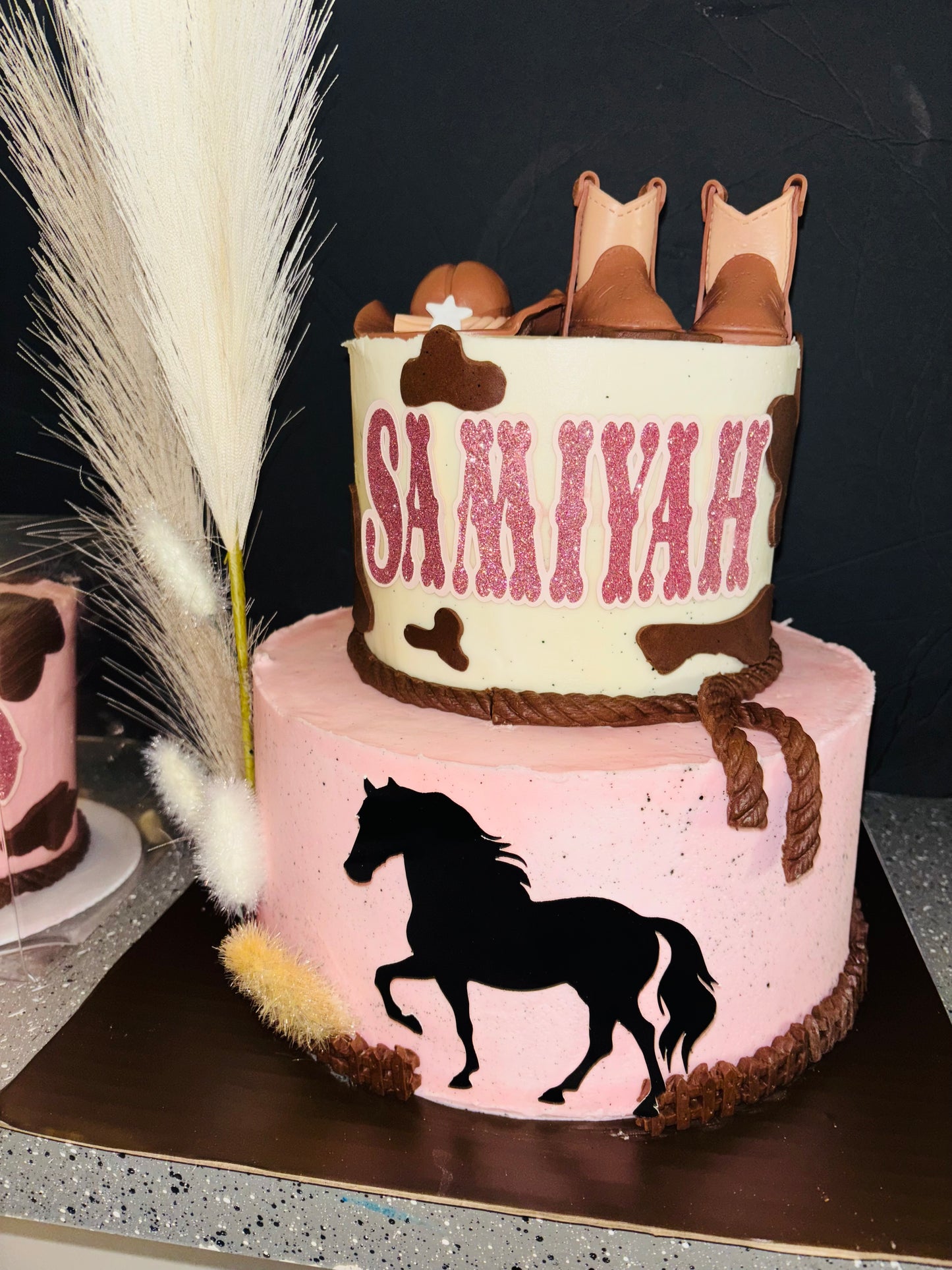 2 Tier Cakes
